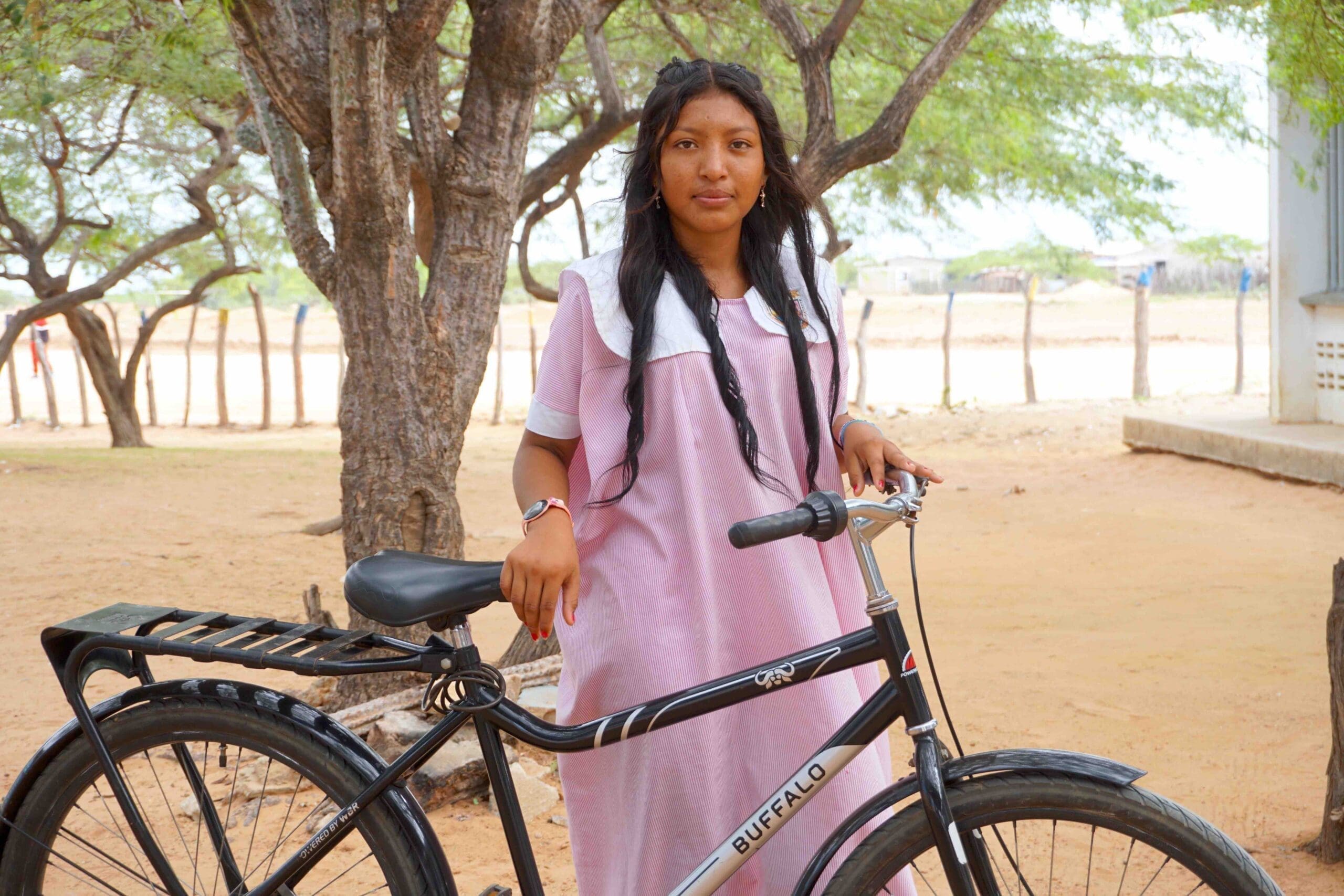 Sandry in bici nel deserto della Guajira, Colombia